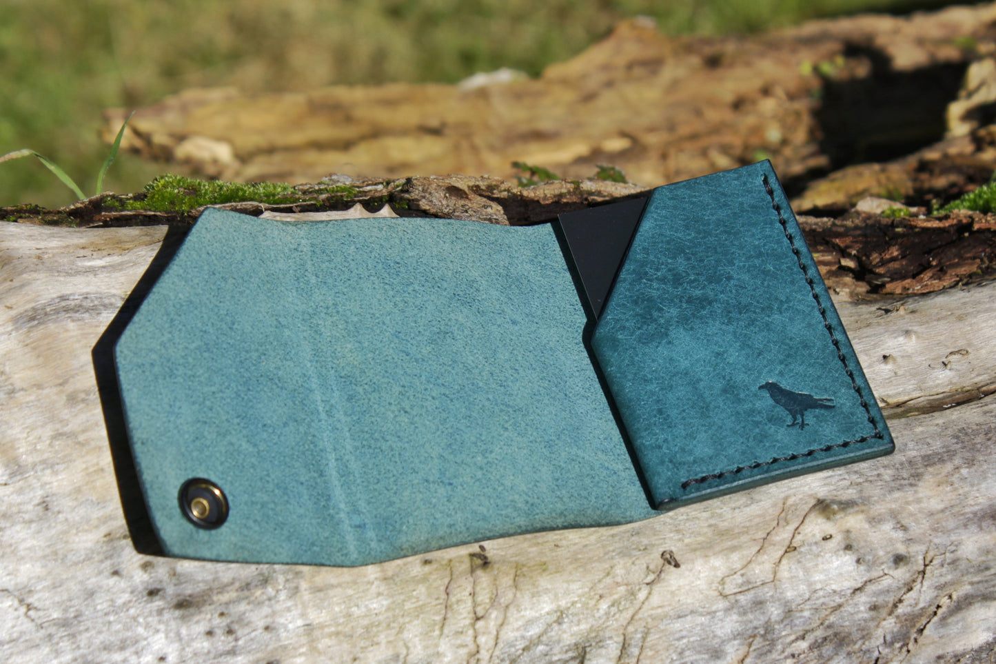 The Shroud - Minimalist Leather EDC Wallet - Ortensia Blue