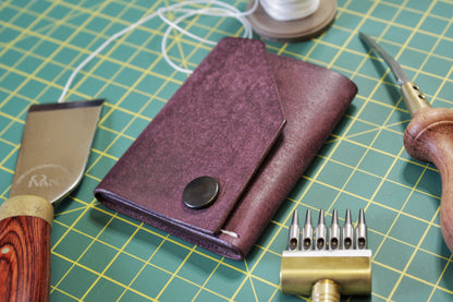 The Shroud - Minimalist Leather EDC Wallet - Prugna Purple